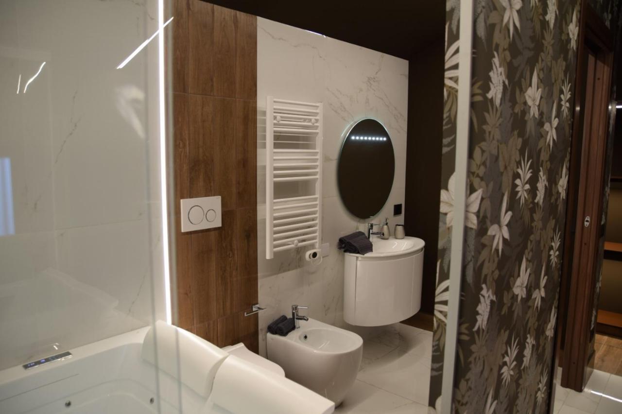 Rebecca House Suites Катания Экстерьер фото