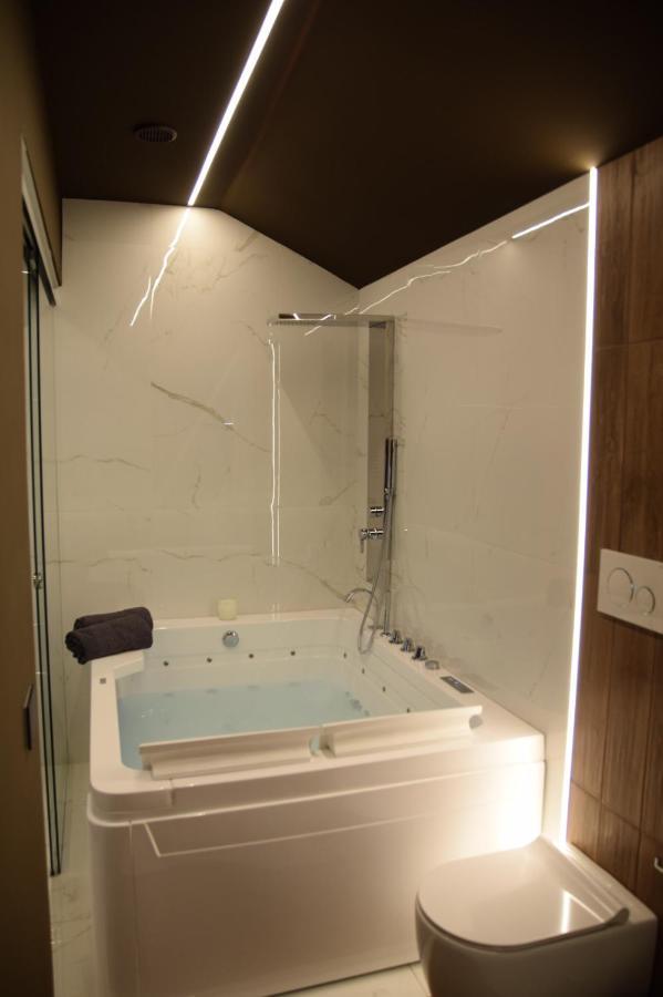 Rebecca House Suites Катания Экстерьер фото